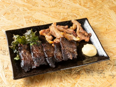 お酒のお供に伝統の逸品『名物干し肉』