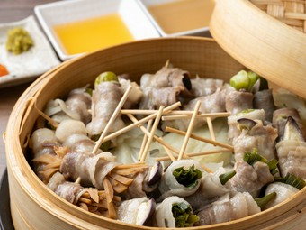 盛り合わせ・単品で楽しめる『野菜巻き串“蒸”』