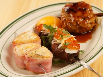 彩り良し、食べて良しの絶品メニュー『串焼き』各種