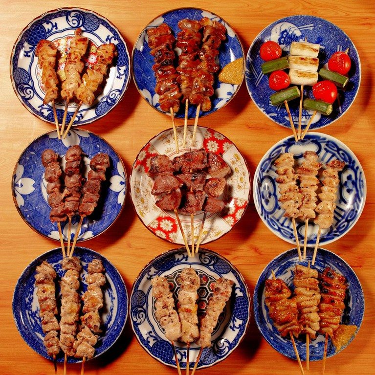 【炭火焼き鳥食べ放題】全10種の備長炭で焼き上げた極み焼き鳥