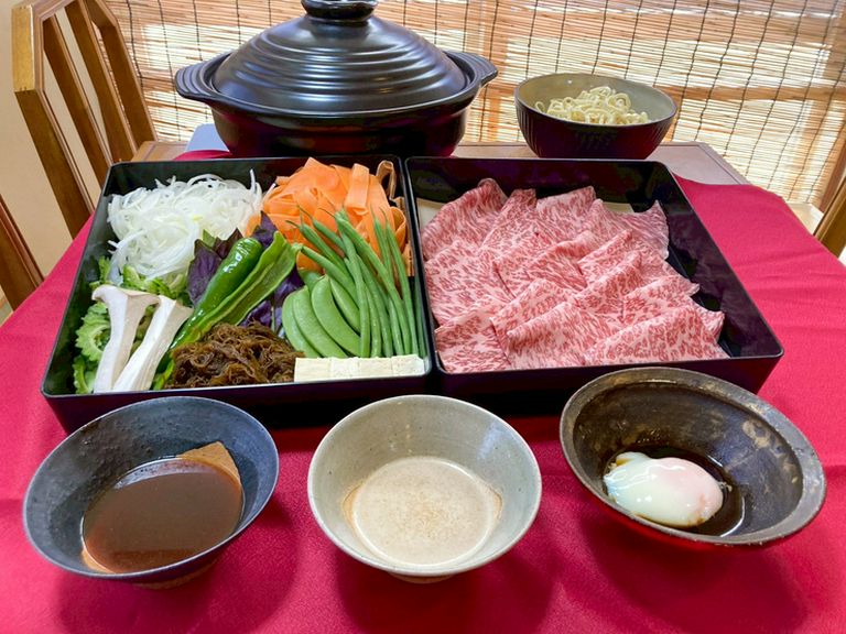 和牛しゃぶしゃぶ店内