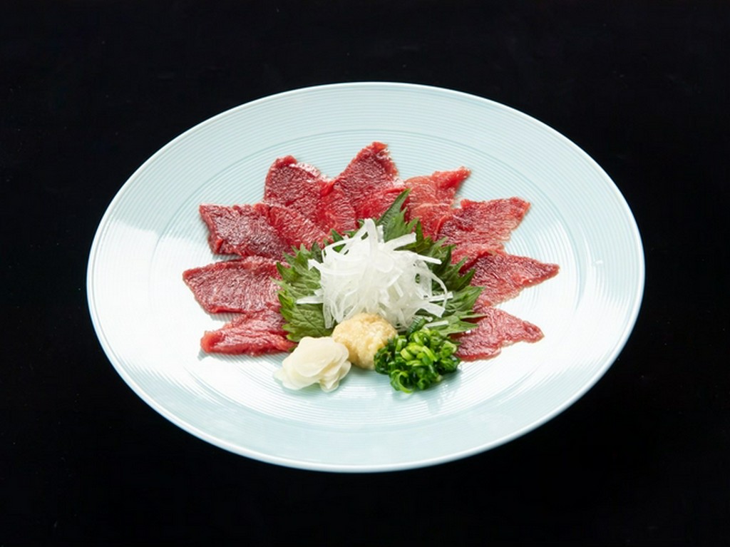 熊本県産特選馬刺し