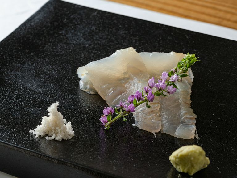 昼のひとときを華やかに演出する寿司会席『土曜、祝日のお昼限定ランチ10,000円コース』