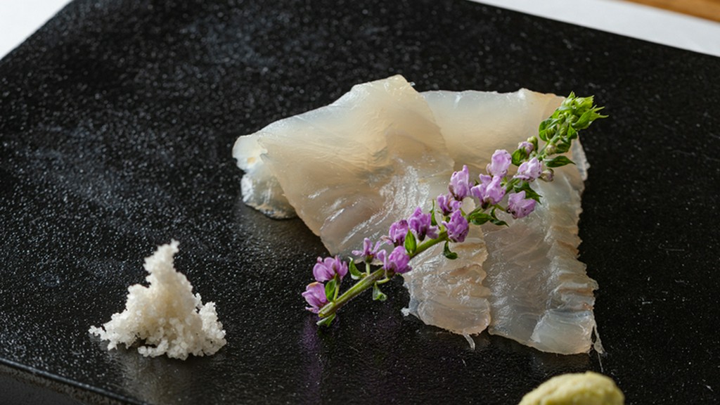 昼のひとときを華やかに演出する寿司会席『土曜、祝日のお昼限定ランチ10,000円コース』