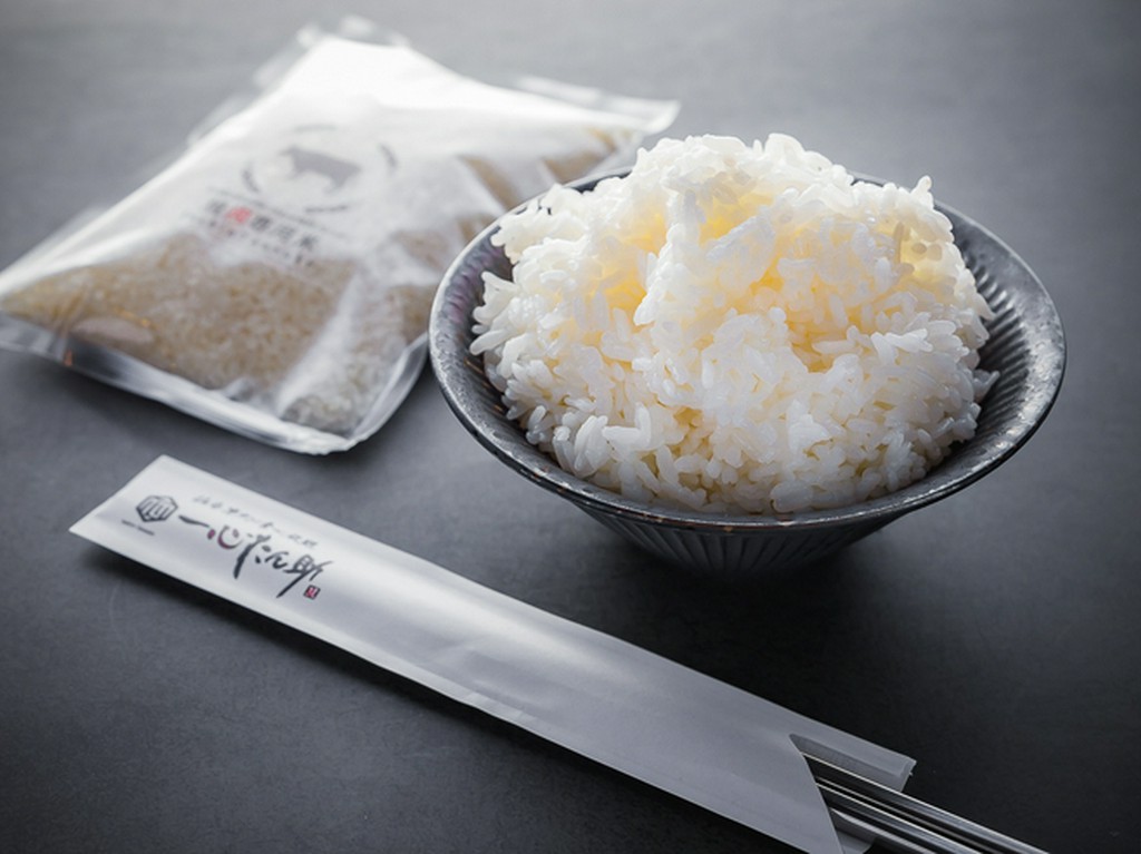 「銀河のしずく」使用！牛タンに合うこだわりの焼肉専用米