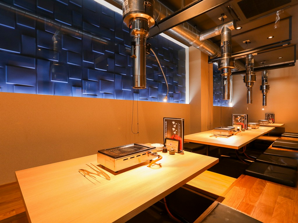 清潔感のあるくつろぎ空間。掘りごたつ席で各種宴会