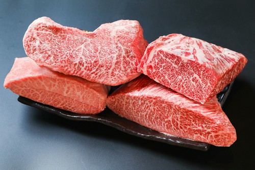 赤身が人気。タン・ハラミがおいしい焼肉店