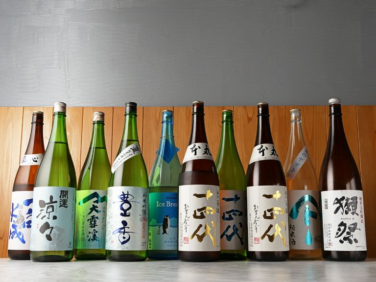 「十四代」をはじめ、季節の料理と味わいたい珠玉の日本酒を用意