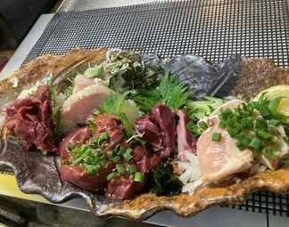 本場直送の食の恵みを堪能『宮崎地鶏』