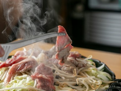 一人から楽しい和やかなお店。鍋料理は一人前での注文も可