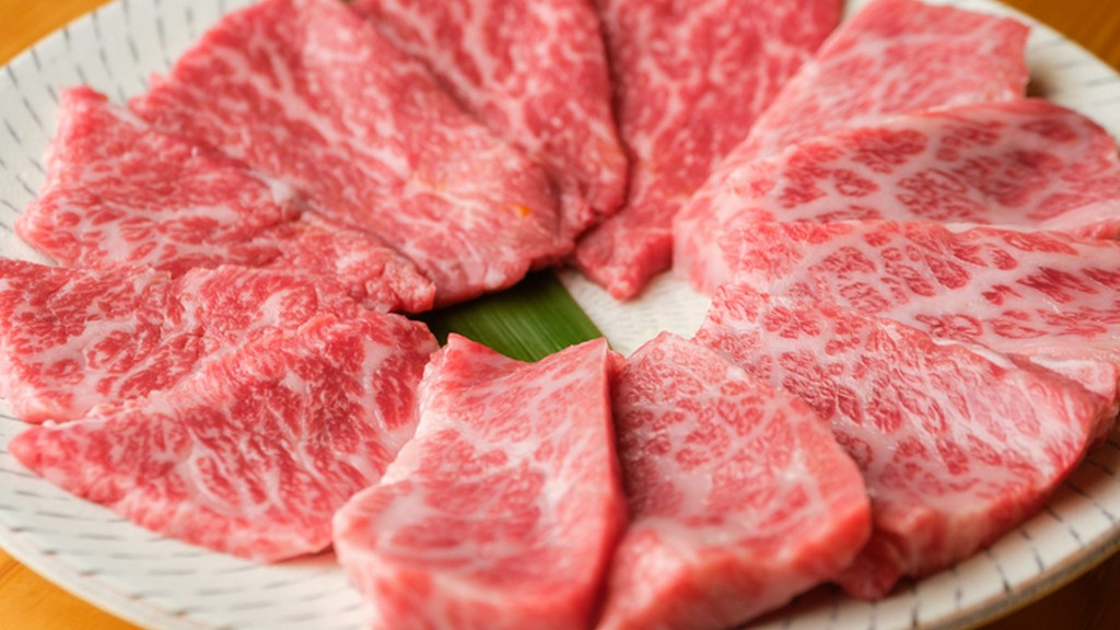 地元食材の個性を引き出し、訪れる人に味の豊かさと落ち着きを