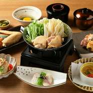 串焼き・揚げ物・鍋料理など、多種多様な料理で「名古屋コーチン」を味わい尽くす、豪華コース料理を用意。会食や記念日など、特別なシーンにもオススメです。