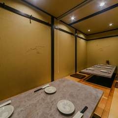 小上がりの掘りごたつ席で、ゆっくりくつろぐ至福の時間