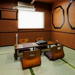 静寂に包まれた座敷で、心ゆくまで語らう接待の場に