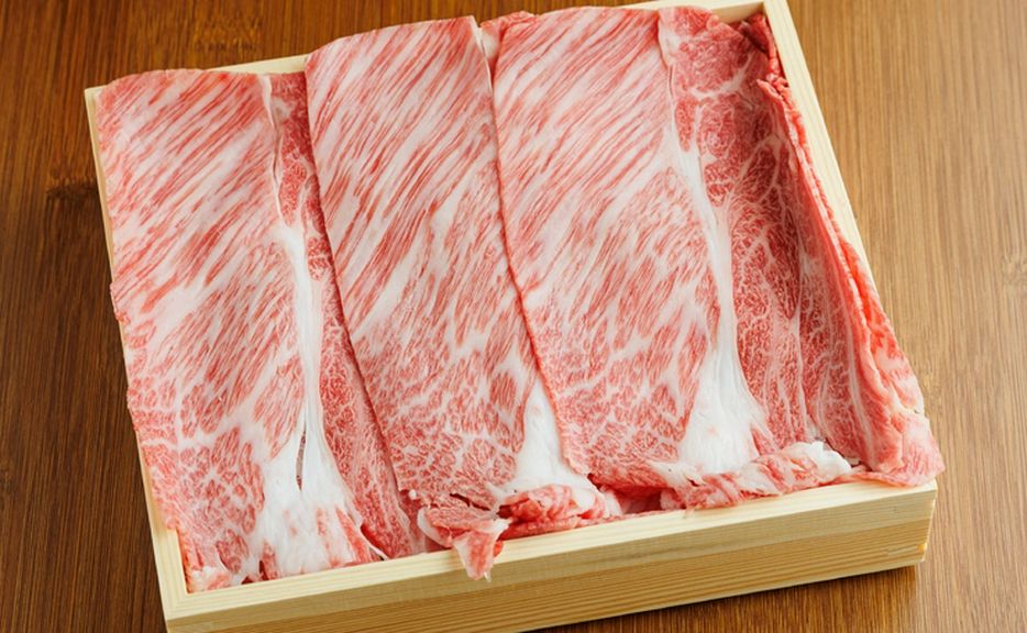 甘み、香り、口どけ。選び抜かれた本物の神戸ビーフ