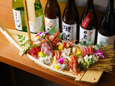 旬の恵みを贅沢に味わう。目利きが光る華やかな刺身の『舟盛り』