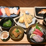 全7品　銀ダラ西京焼きや刺身2点盛り、天ぷら盛り、握り5貫など