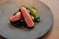 甘酸っぱいガストリックソースで