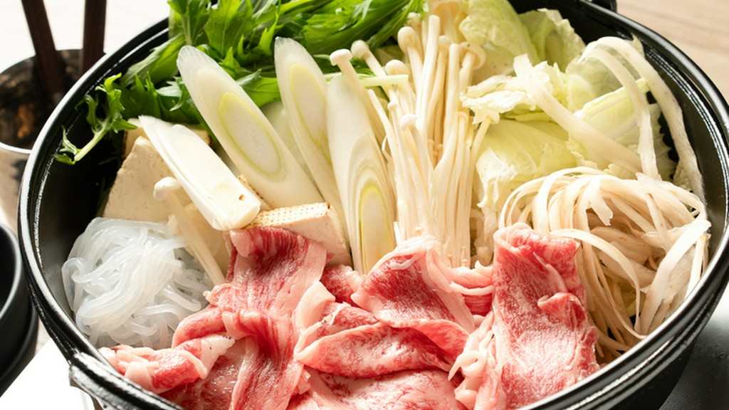 霜降りの和牛ロースを存分に味わう『極み和牛すき焼きコース』