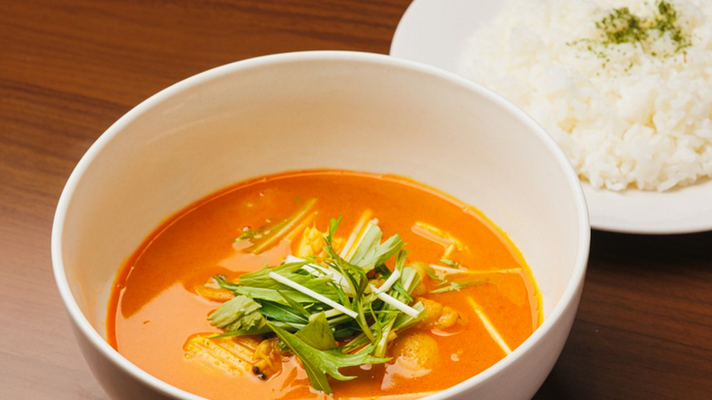 沖縄でも希少な、本格タイの味『シーフードタイカレー』