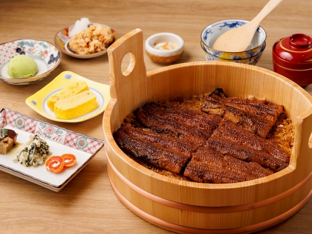 うな丼・櫃まぶしに加え、仲間とわいわい楽しめるメニューもあり