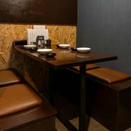 全席半個室の落ち着いた空間で、周囲を気にせずゆったり過ごせます。地元の集まりから観光の食事まで幅広く使える心地よさが魅力。気軽な食事にも特別なひとときにも最適です。