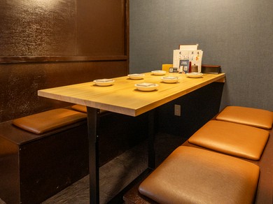厳選旬魚と、料理人技光る料理を味わう至福のひと時を…。