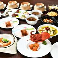 フカヒレ姿煮、北京ダック、伊勢海老チリソース等、豪華食材を円卓で堪能できます。政府接待所で腕を磨いた名匠による当店のオープン記念コースがおすすめ。飲み放題あり。上質な完全個室で至福のひとときを。