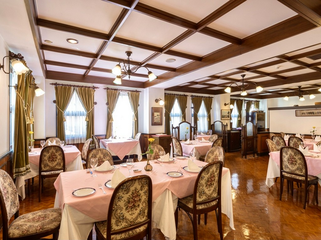 気品漂う空間で、新郎新婦からの真心こめたおもてなし