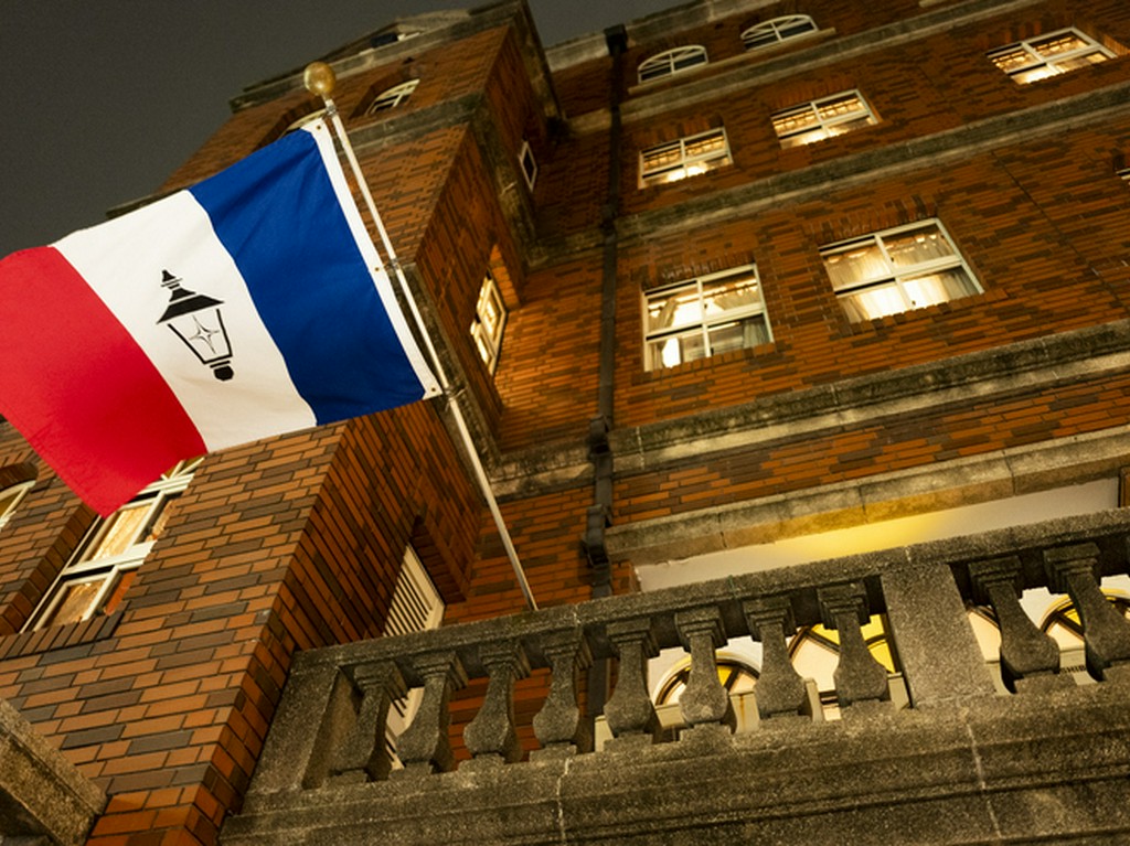 レトロモダン＆シックで落ち着いた雰囲気を感じる佇まい