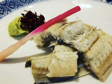 ジューシーな食感にお酒も進む『うなぎの白蒸し』