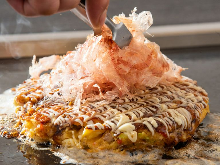 下町散策の人気スポット！もんじゃ＆鉄板焼きを二人で満喫