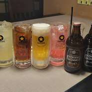 豊富なお酒のラインナップが自慢。団体予約も歓迎してくれ、宴会やパーティーなどの利用に最適です。さらに、食べ放題メニューも用意されており、いろいろな料理を味わいたい女性に特にオススメ。