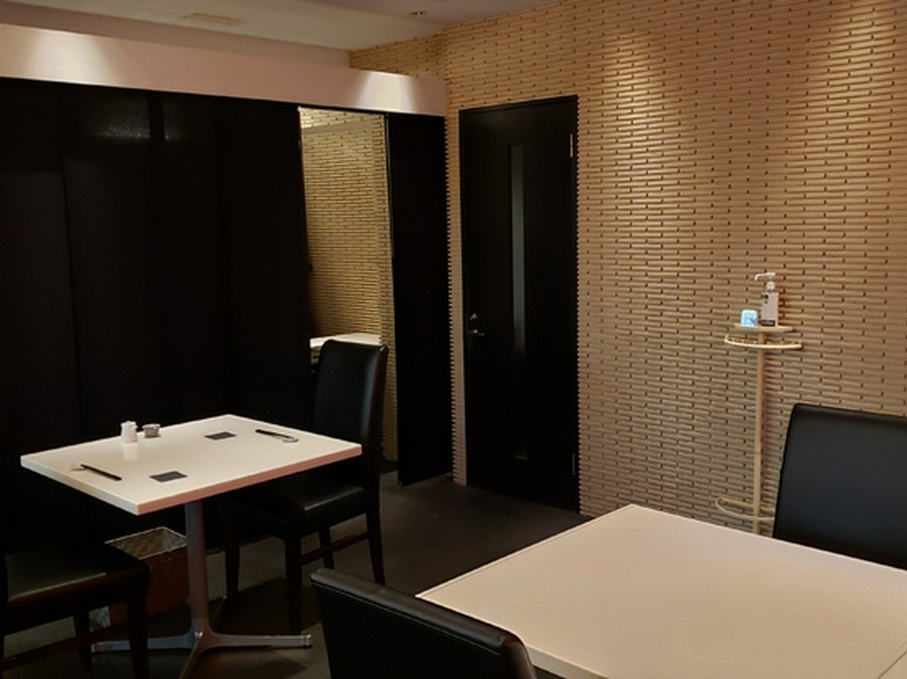 のびのび食事と会話を楽しめる空間