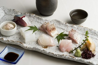 来店時にはぜひ味わいたい『刺身盛り合わせ』