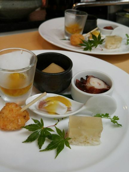 優雅なひとときの始まりを告げる『先付』