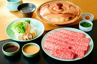 三種類の部位やお肉を食べ比べできる『各種食べ放題コース』