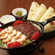 マイルドなサワークリームでソテーしたシュリンプと味わい深いビーフとの相性が抜群です。