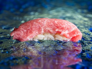 素材一つ一つの魅力を実感させる一貫