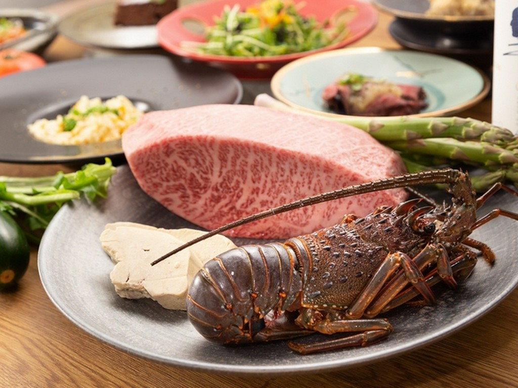 黒毛和牛に旬の鮮魚。ゲストを想い吟味する食材