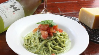 濃厚なクリームソースが味わい深い『ACHAHO風ジェノベーゼ』