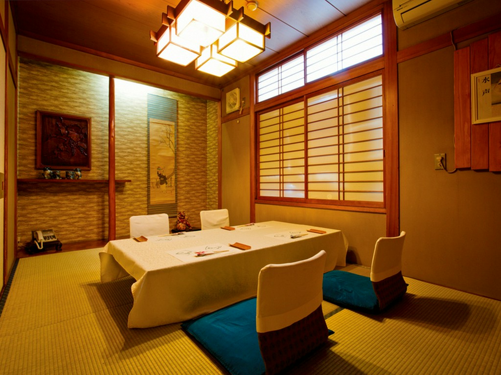 接待や記念日はもちろん、観光で訪れた際の食事にも