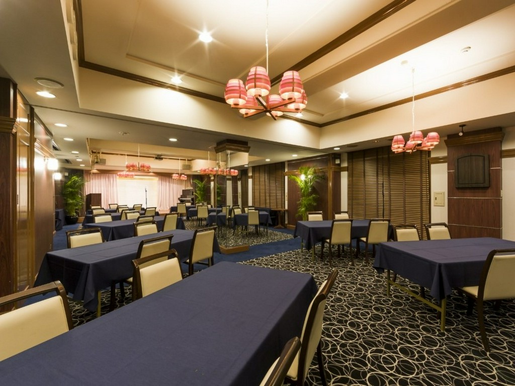 3階は、モニター・マイク・ステージを完備したパーティーフロア