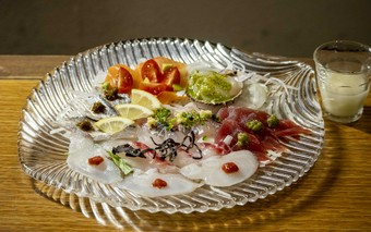 炙之介の魚介カルパッチョ