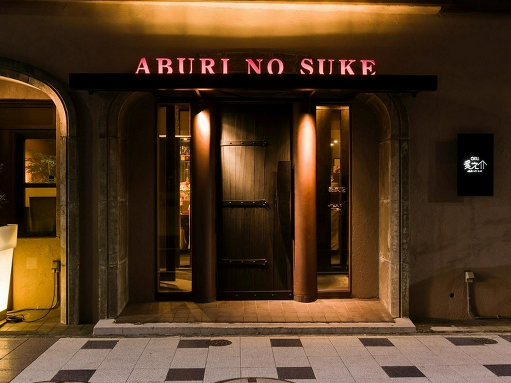 広々とした店内は3階まであり、使い勝手の良さが抜群