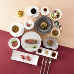 多彩な調理法で近江牛を堪能できるコース
メインは上質なフィレステーキの全13品