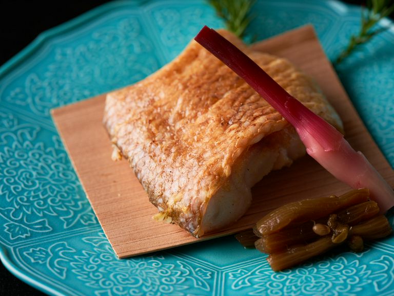 店の名物料理に合う、京都の旨い地酒と全国の銘酒を取り揃え