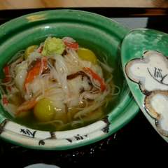 上質な甘鯛を、ほぐした蟹や銀杏の餡で包み込んだ優しい味わい『甘鯛のかぶら蒸し』