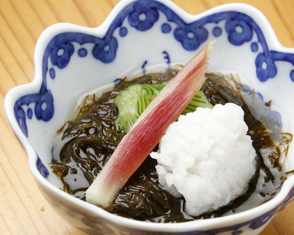 金沢・輪島の海女さんが採る「岩もずく」を使った『もずく酢』