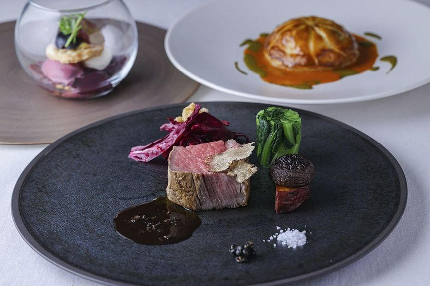 自然と共に、旅の一皿『“Voyage”Chef's Recommendation　〜五味への旅〜』